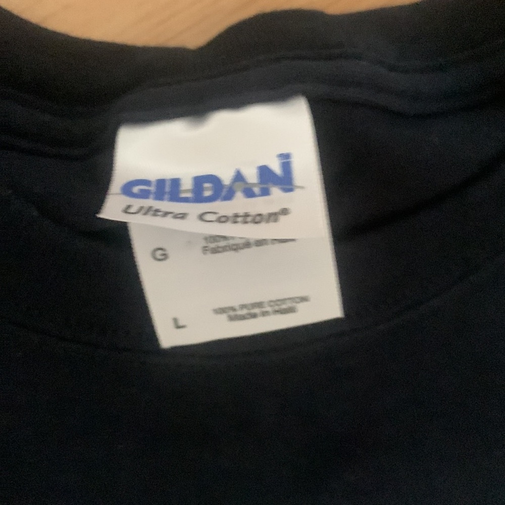Shirt - Picture 2 of 3